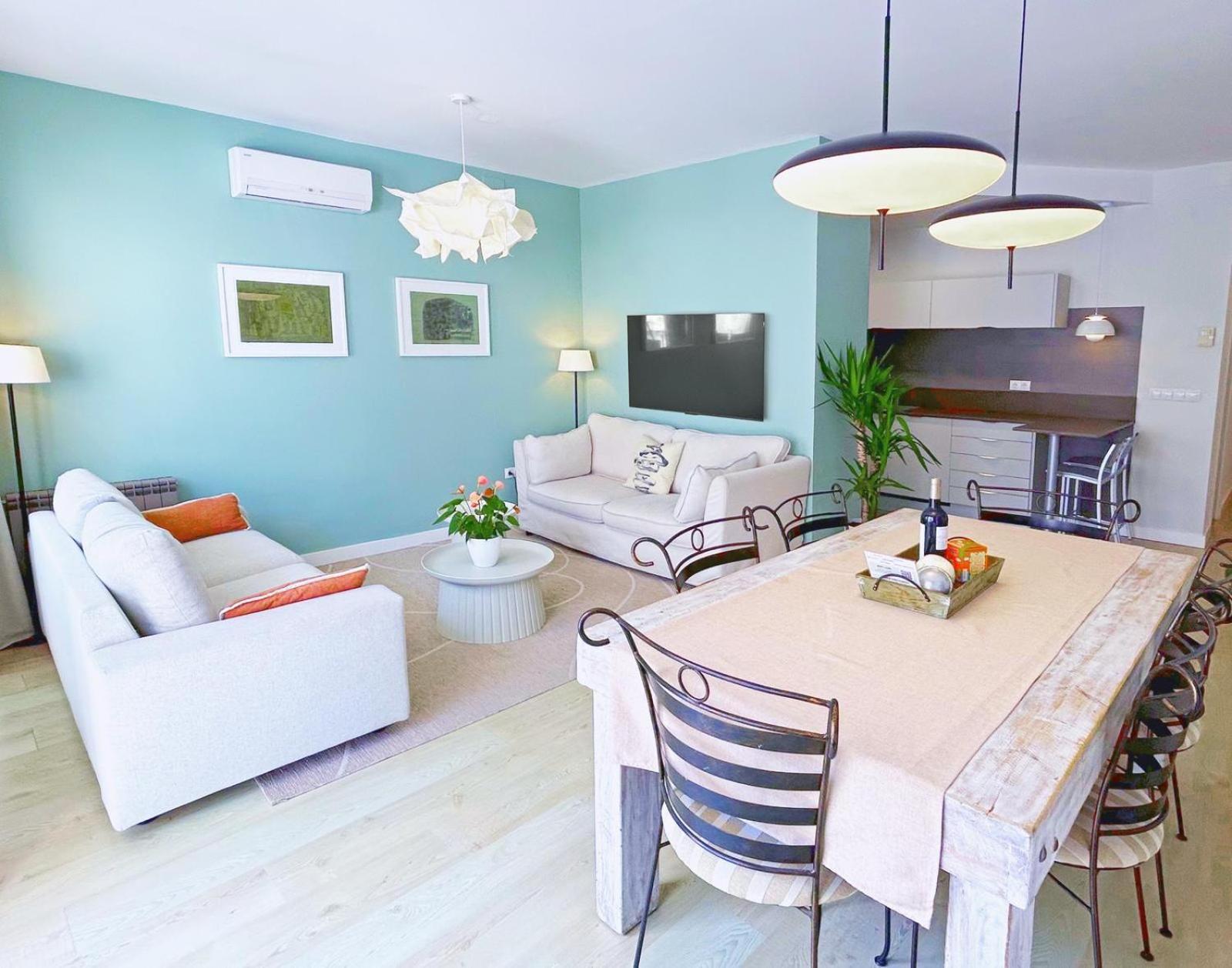 Abbott Apartment - 1 Min From The Beach - 100M2 - Sleeps 8 Сиджес Экстерьер фото